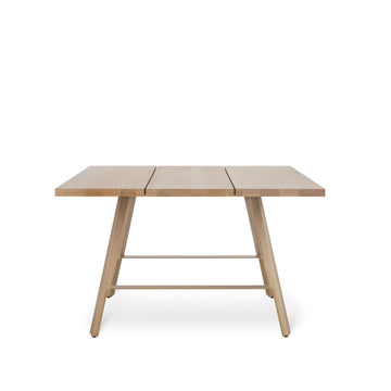 Delen Meeting Tables